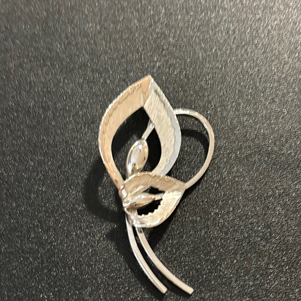 Vintage Bond Boyd sterling silver brooch stamped
